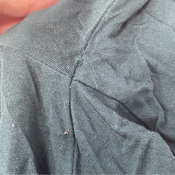 Latched Mama Nursing & Maternity 3/4 Sleeve Christmas Top size XS - Picture 4 of 6